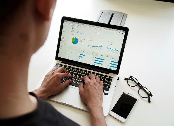 Frequent Shipper Programs: A Sustainable Weapon Against Customer Churn